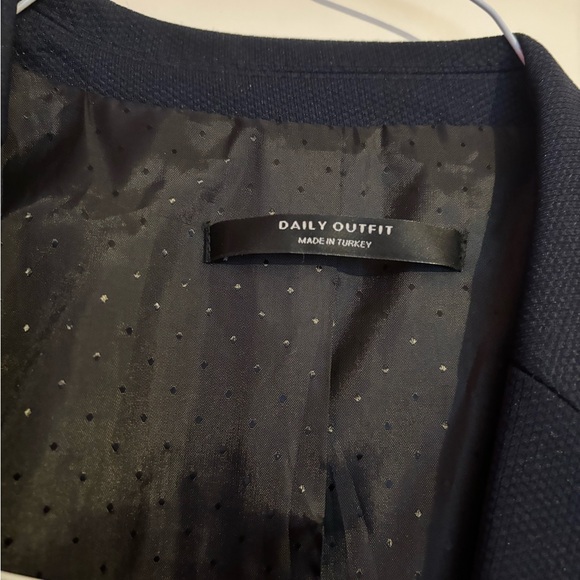 Zara navy blue blazer/vest - Picture 2 of 3